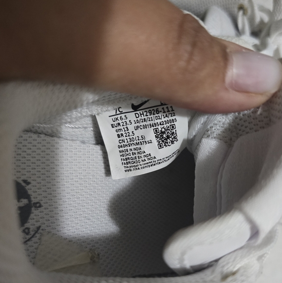 Kids White Sneakers - Picture 13 of 15